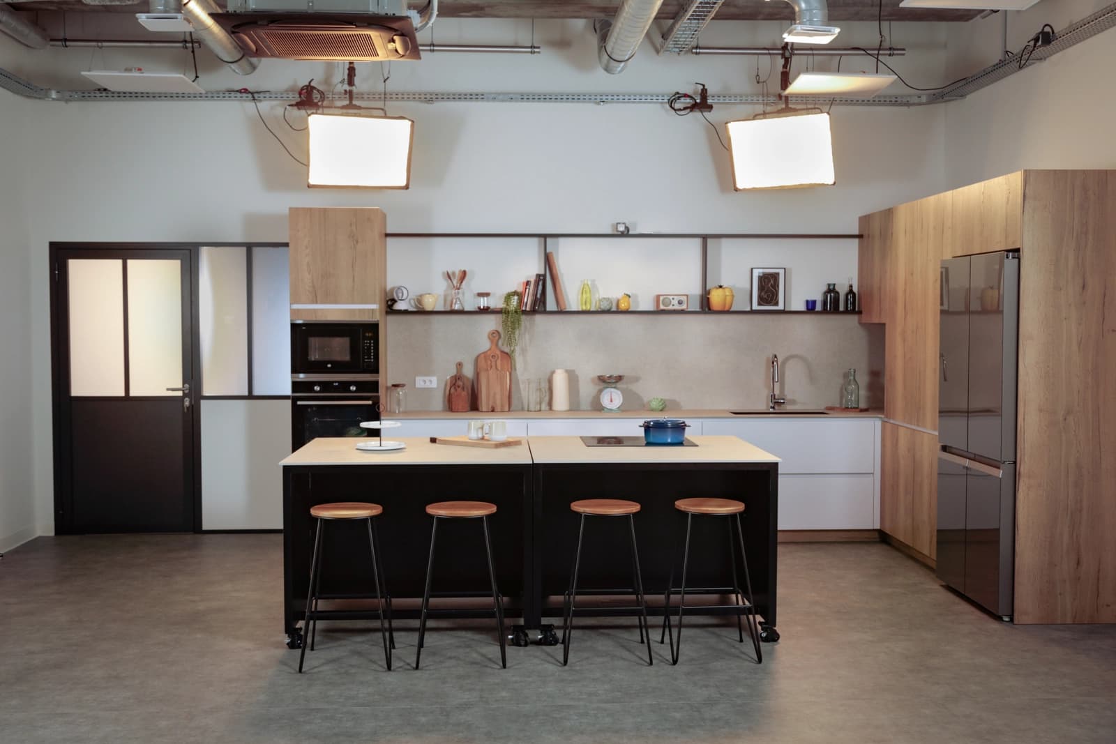 Space Video and Photo Studio Dedicated to Culinary Arts - 2