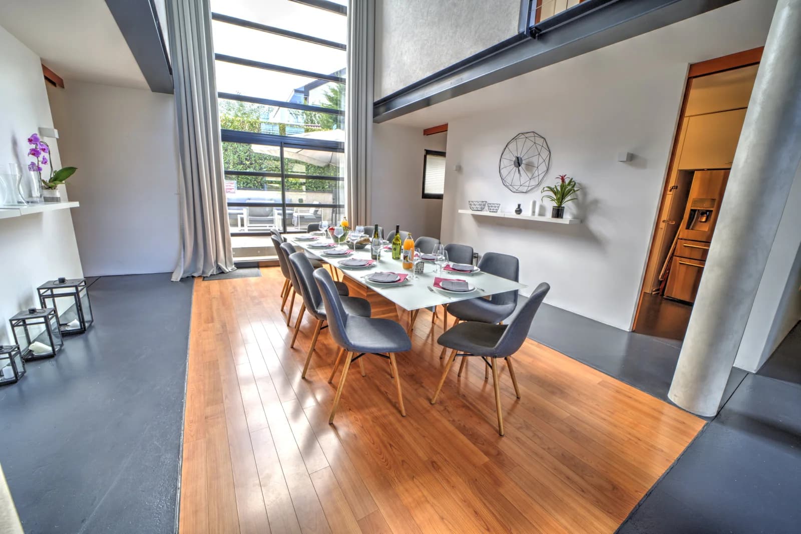 Large, bright, modern spaces