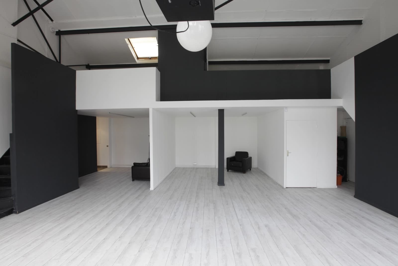 Space LOFT TOURNAGE EVENT MONTREUIL - 1