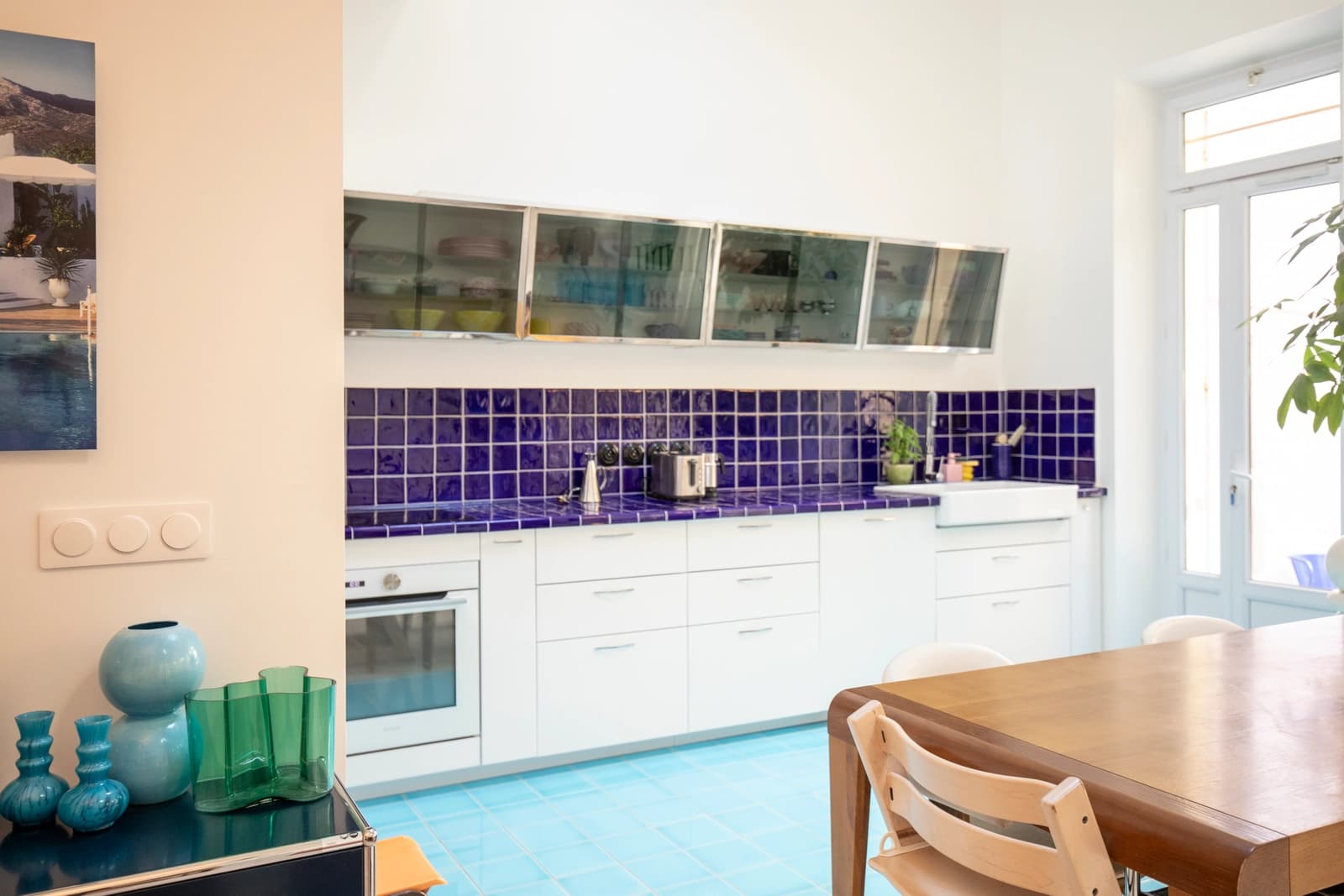 Space Modern and Minimalist House - 3