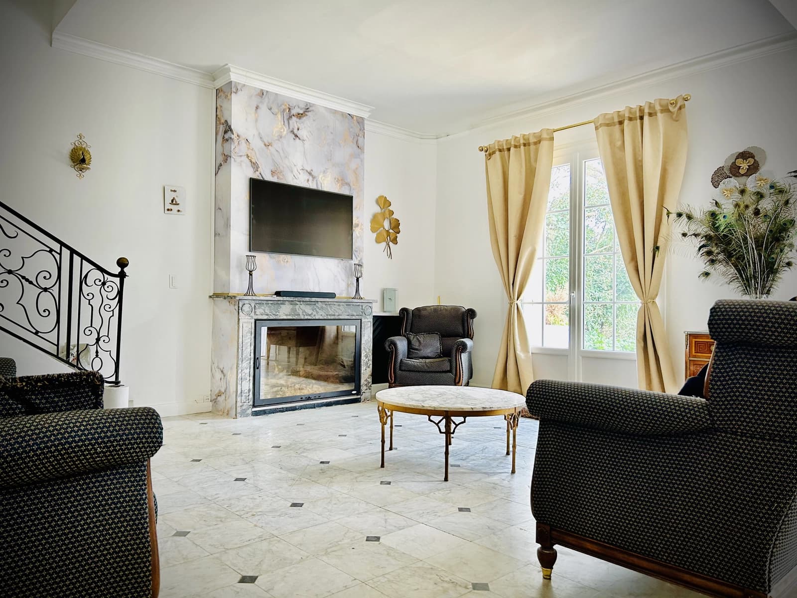 Space Château La Valmale and Wooden Chalet - 2