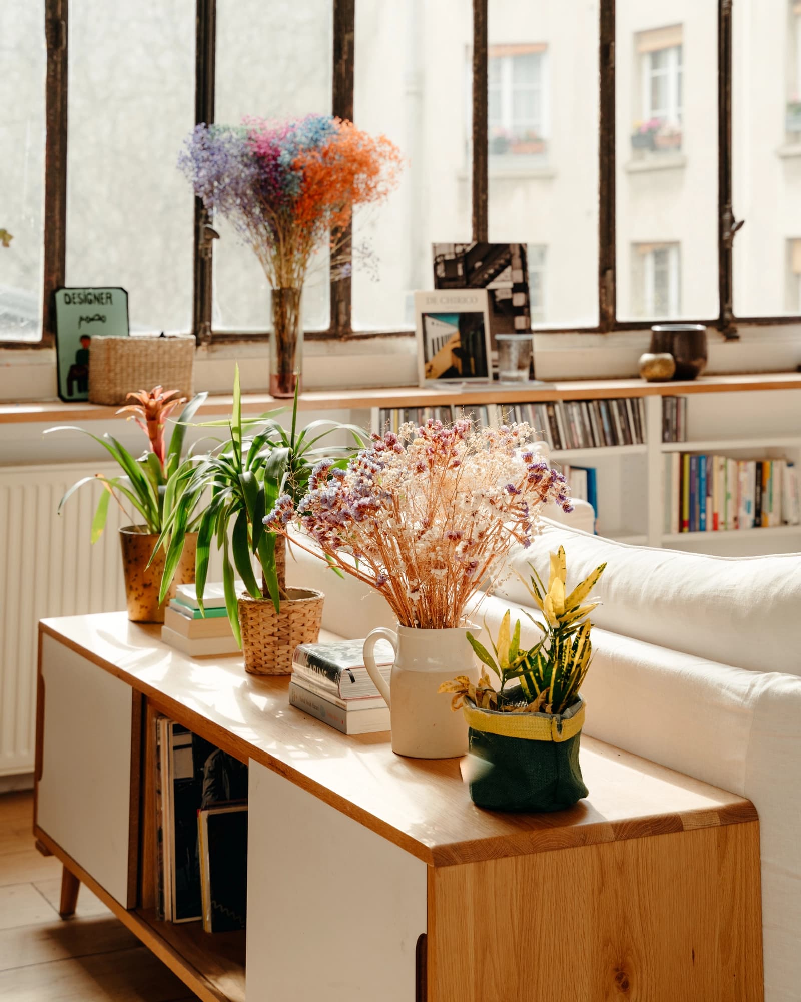 Espace Loft baigné de lumière au bord du Canal Saint Martin - 5