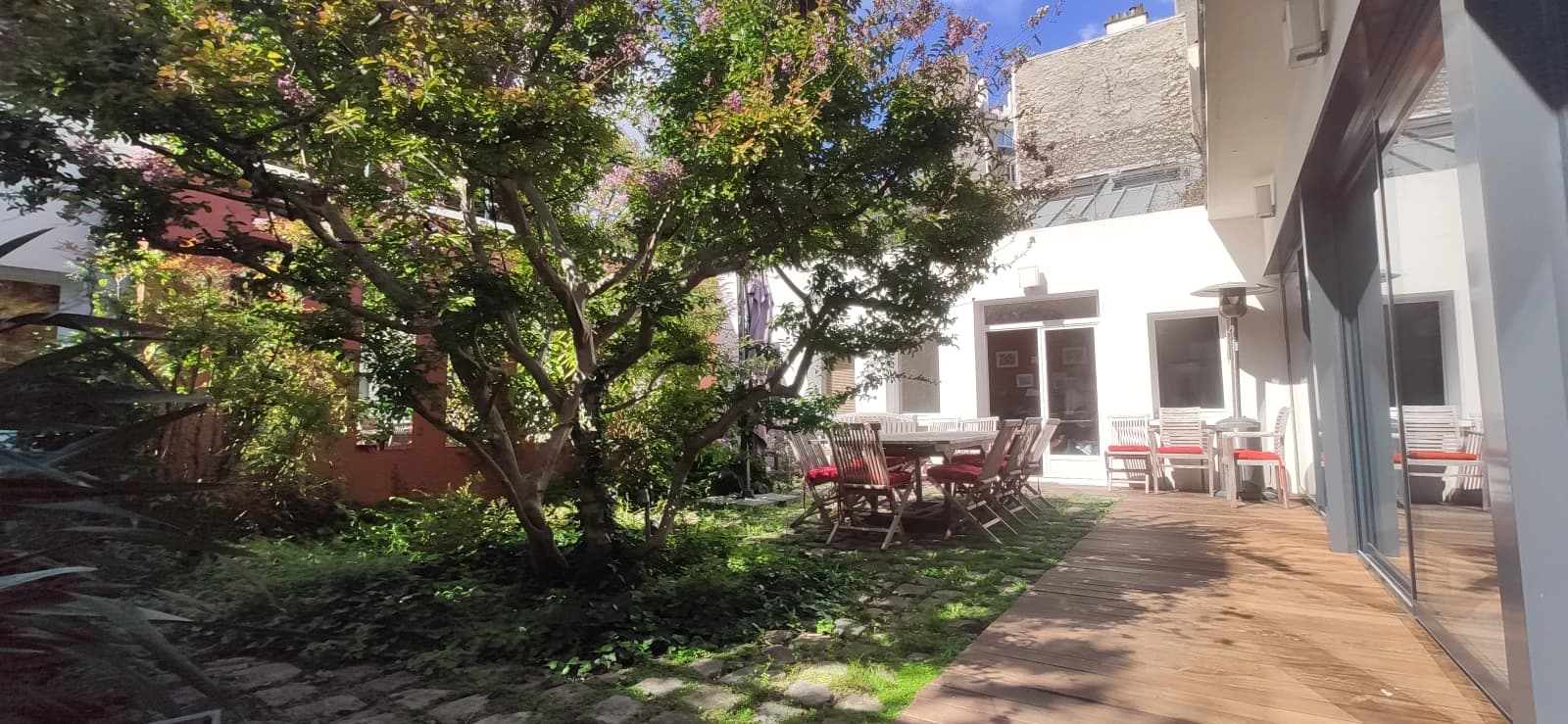 Espace Grande maison avec jardin verdoyant à Montmartre - 4