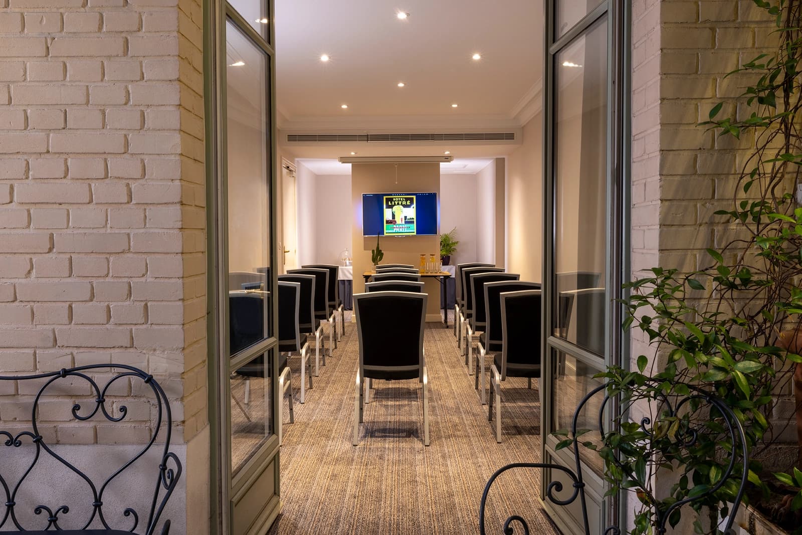 Meeting room in Le Salon Blaise - 1