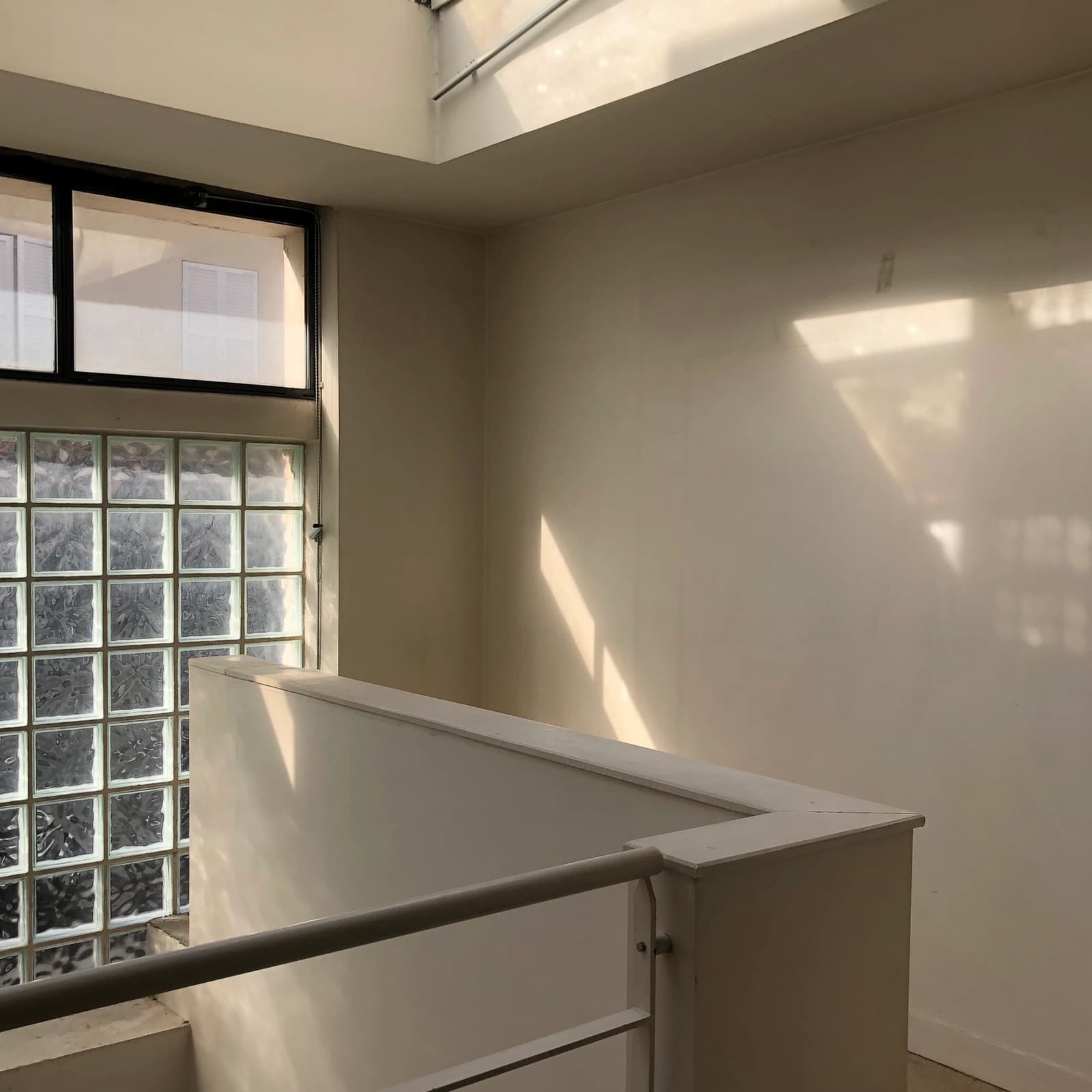 Espace Loft triplex défraichi, squatt de luxe, atelier d'artiste - 4