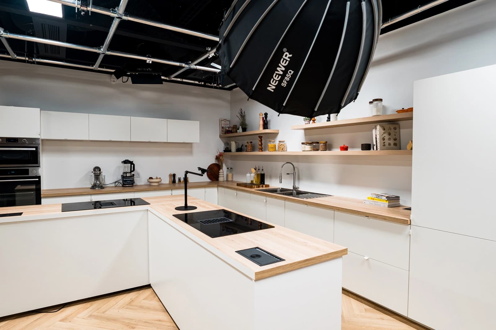 Space Family Kitchen Studio — Photo & Video - 1