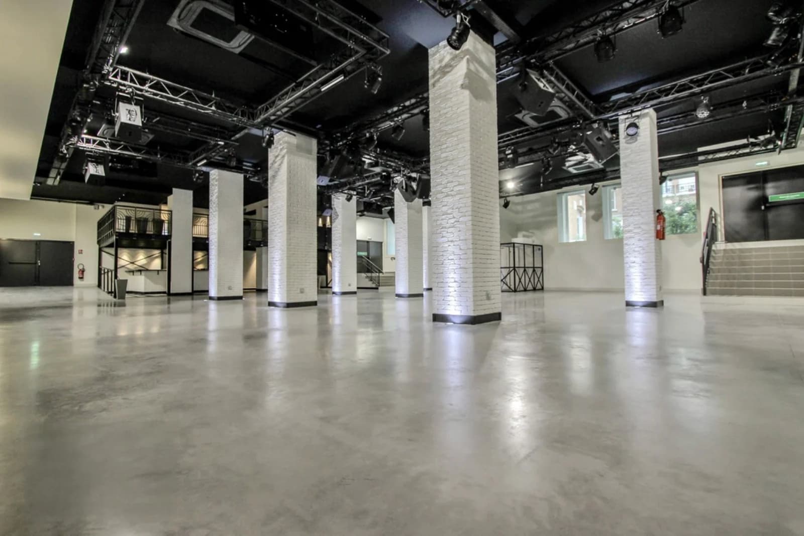 Space Parisian event venue - 0