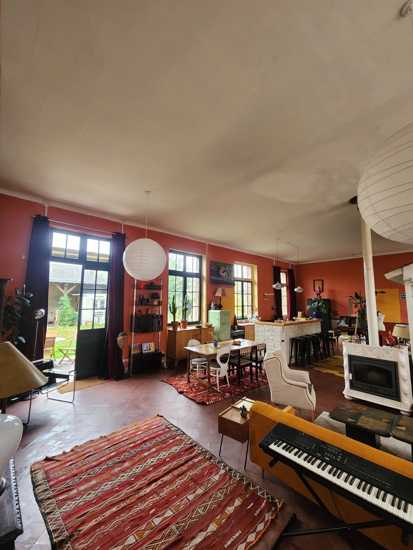 Space Old schoolhouse in the heart of Perche, repainting possible - 4