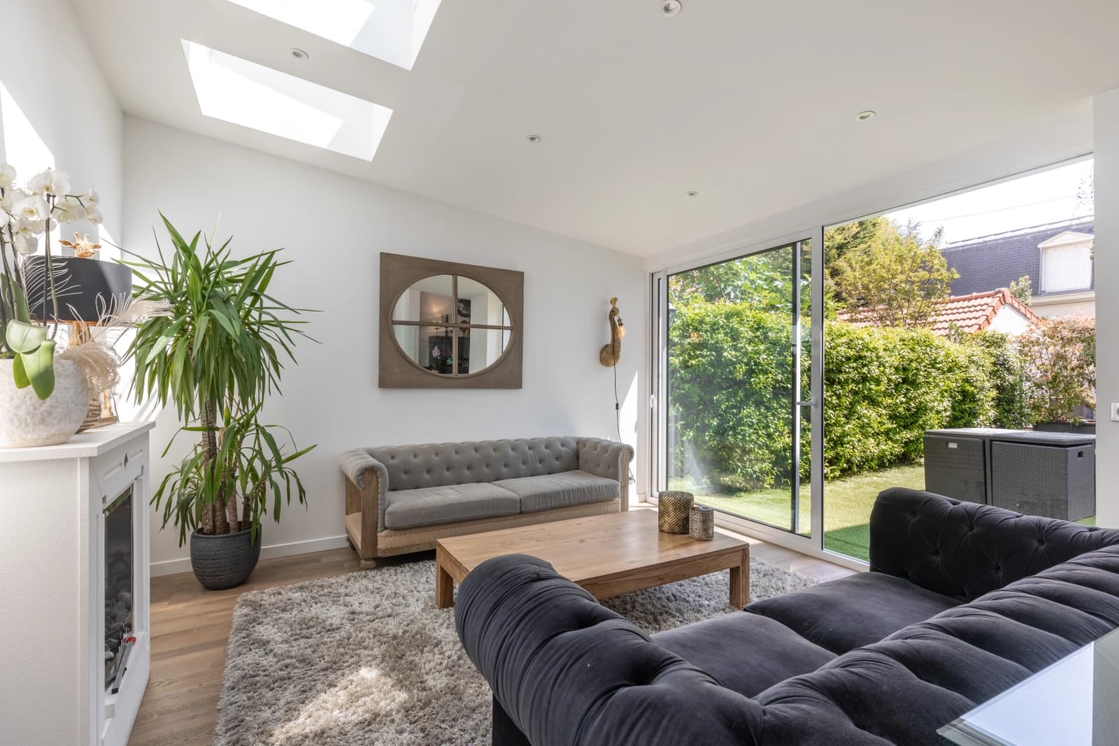 Living room in Very bright, quiet house - 1