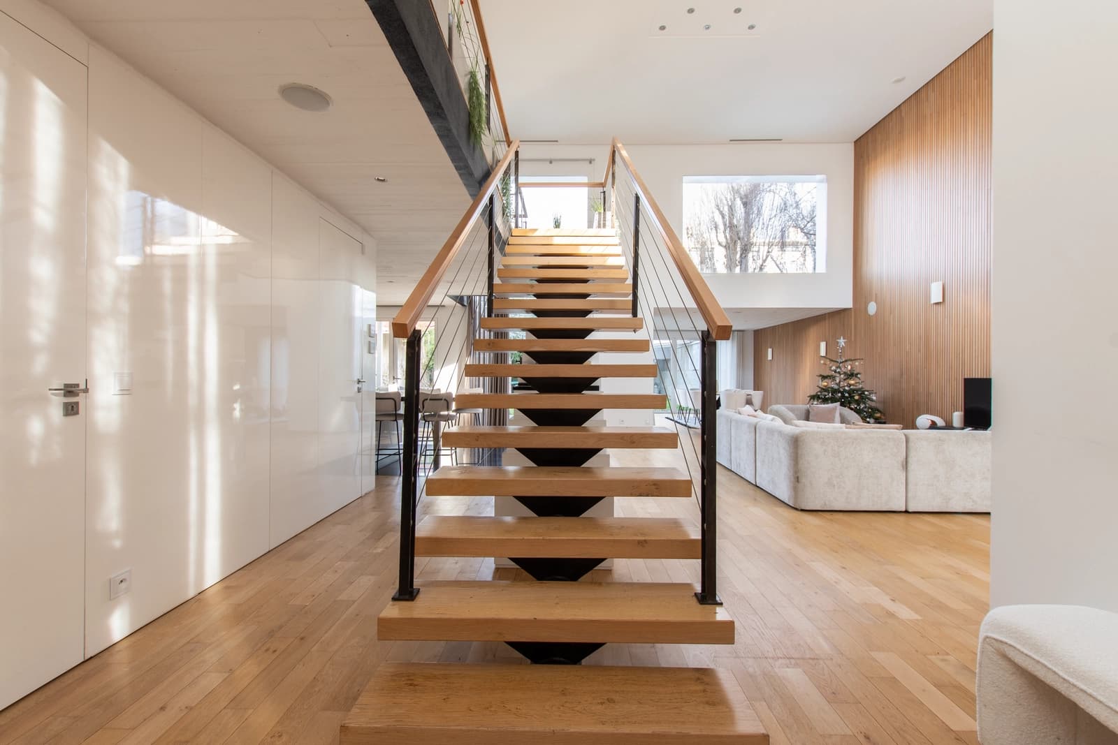 Espace Loft lumineux et spacieux en bois - 3