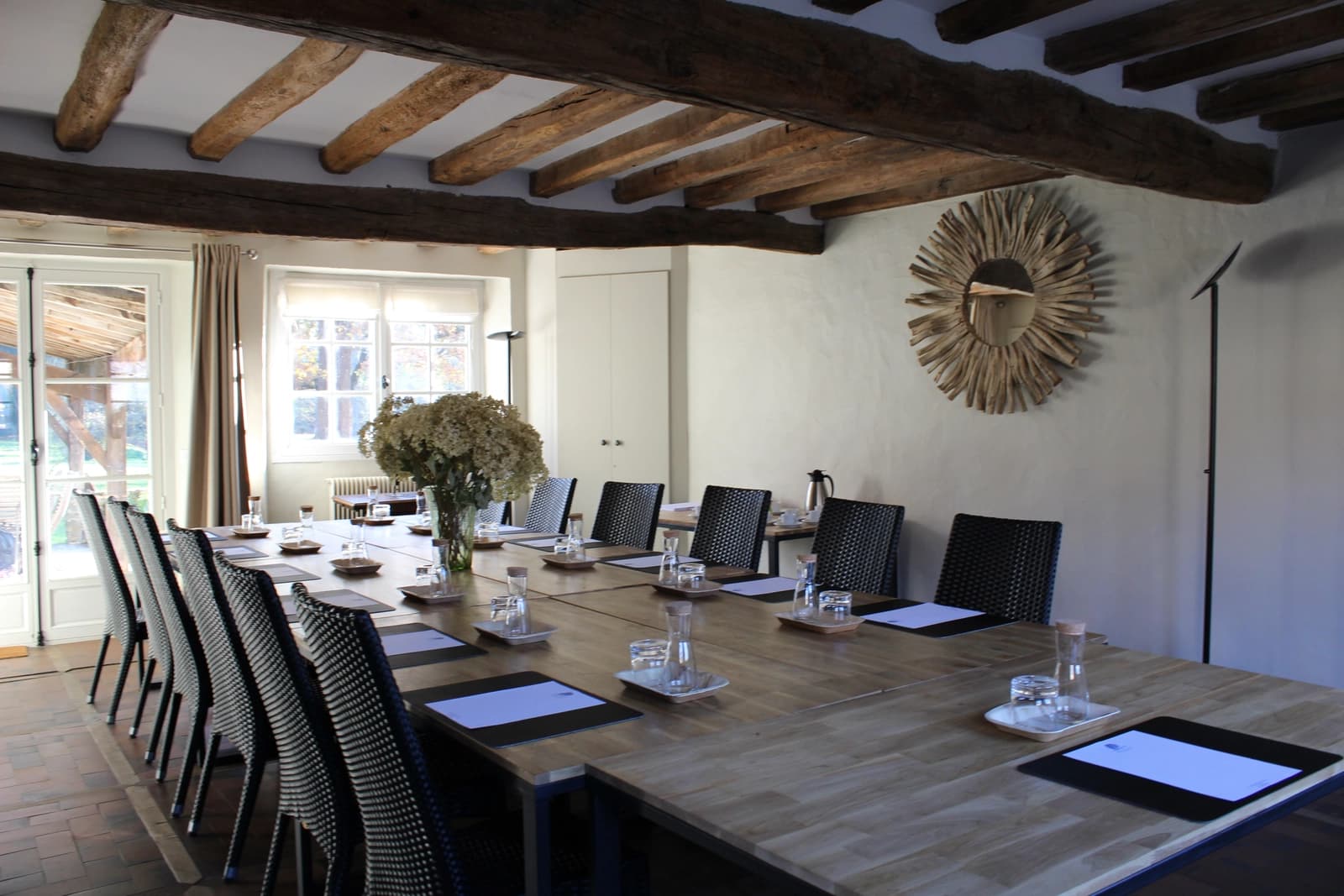 Meeting room in Fully equipped cottage in the heart of the forest - 1