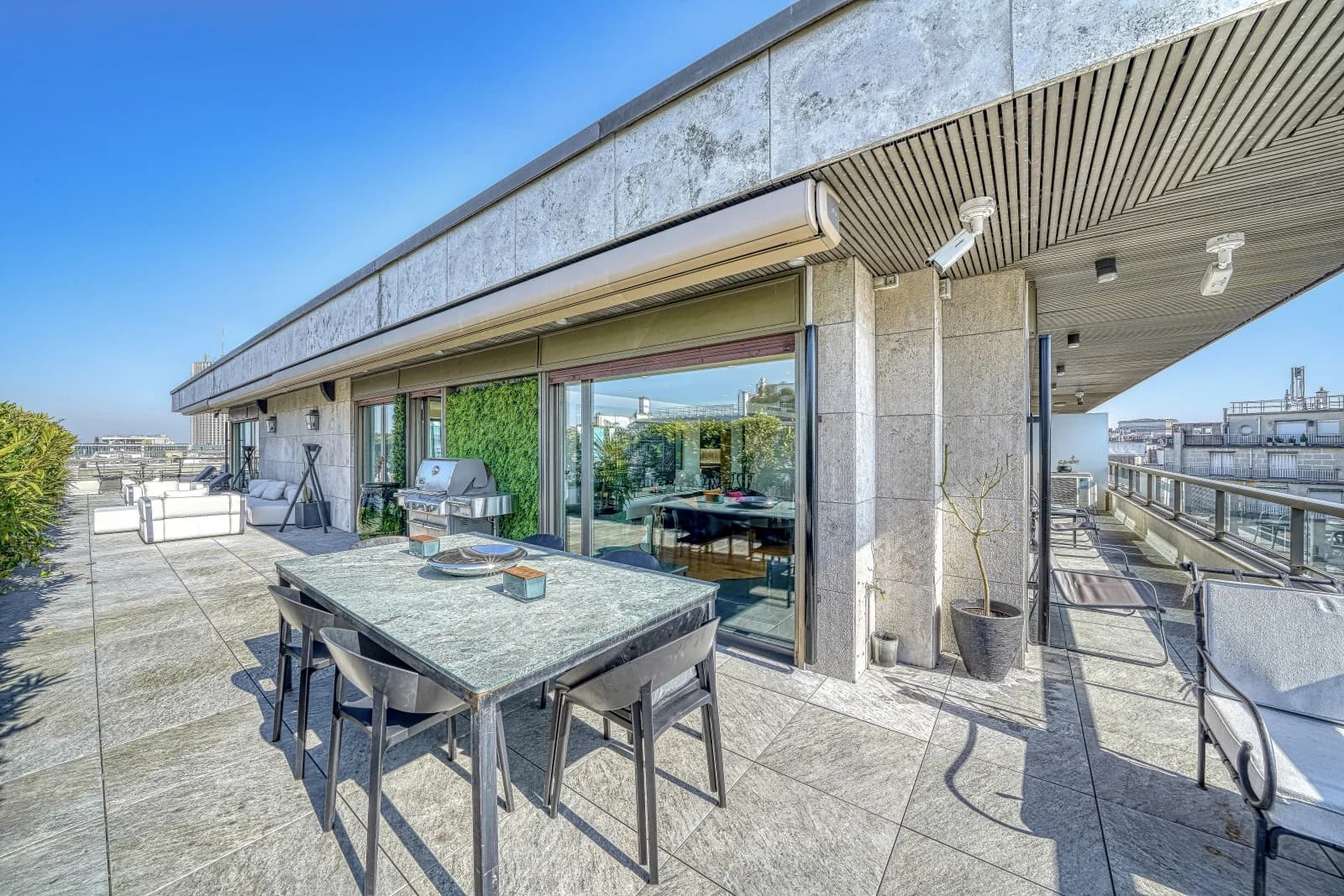 Space Incredible Rooftop Avenue Foch - 4