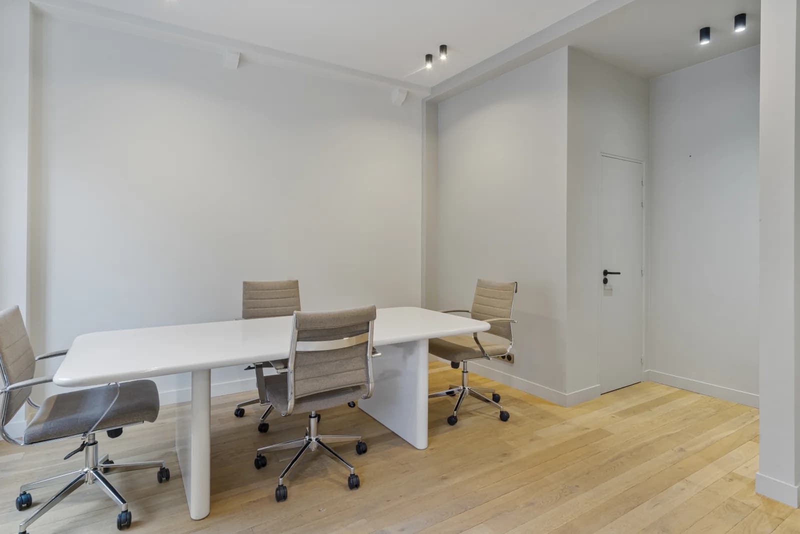 Espace Espace avenue Carnot, à deux pas de l’Arc de Triomphe - 3