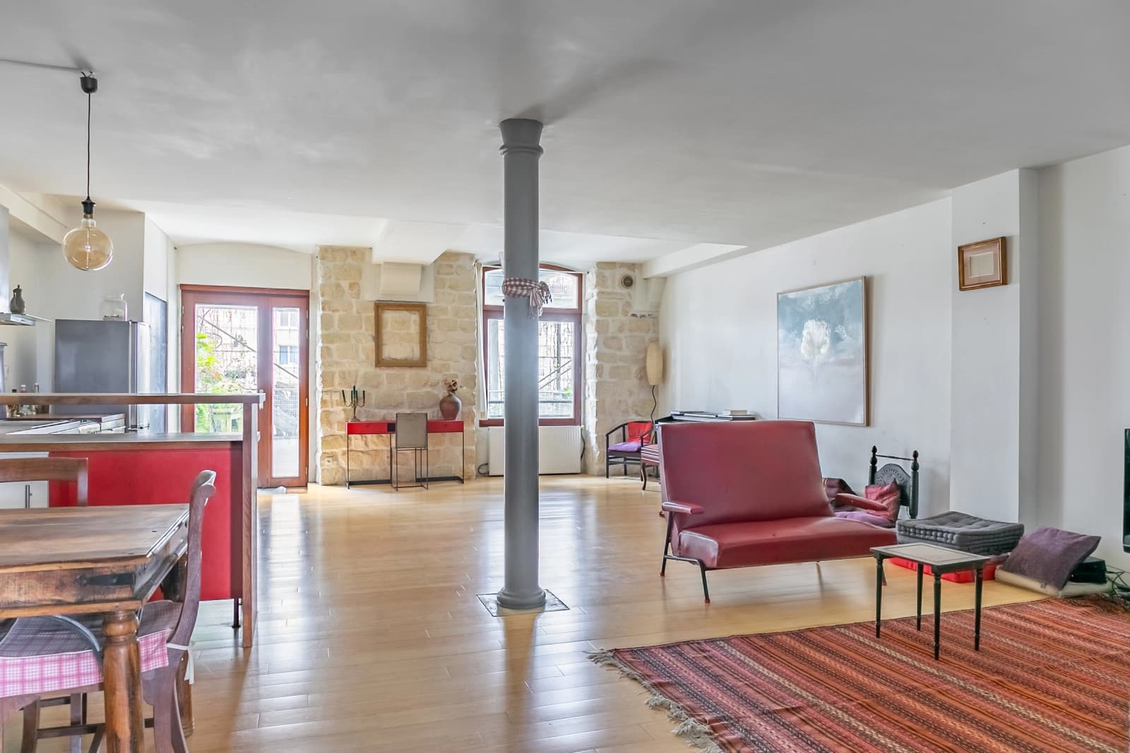 Espace Loft industriel spacieux et baigné de lumière - 0