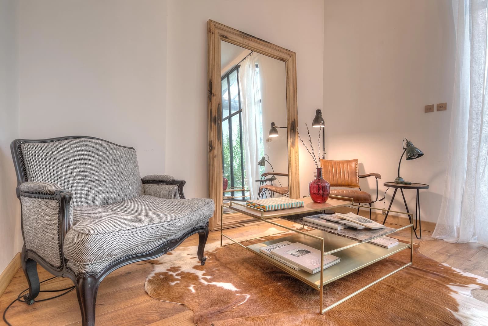 Living room in Large Bordeaux house - 1