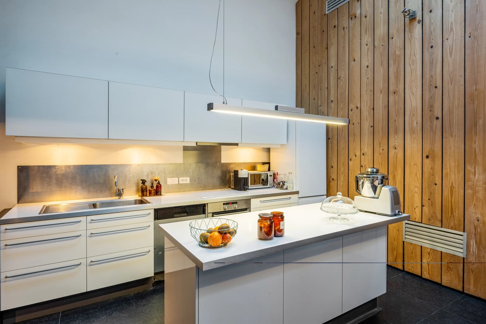 Cuisine dans Bordeaux centre: loft de charme avec sa terrasse privée - 1