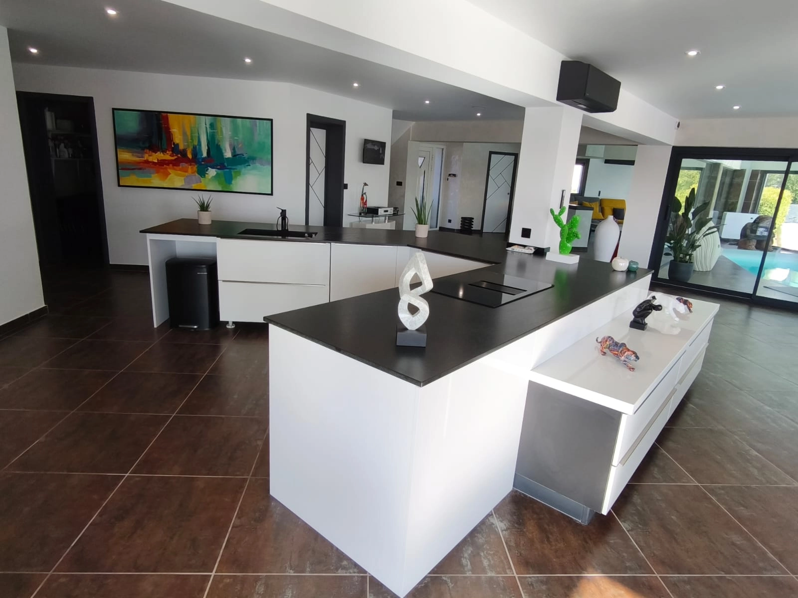 Space Architect-designed villa in Provence - 3