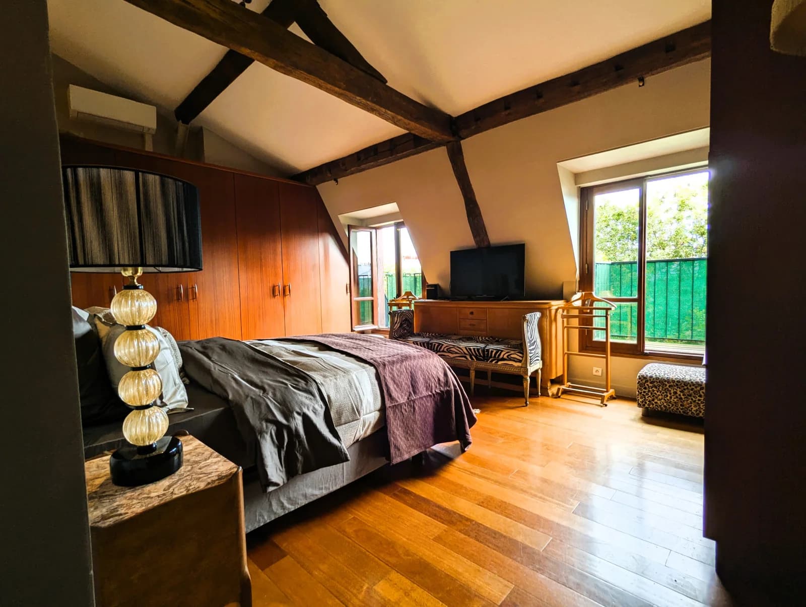 Espace Loft spacieux avec vue Trudaine - 4