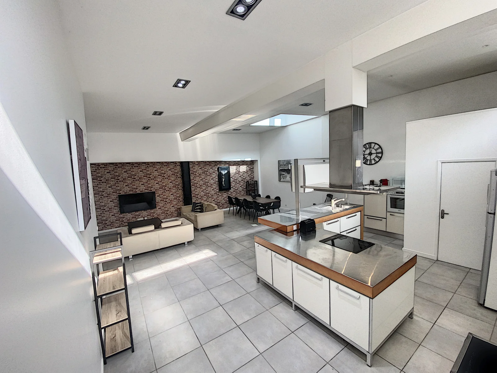 Espace Loft de 160m² aux volumes impressionnants - 5