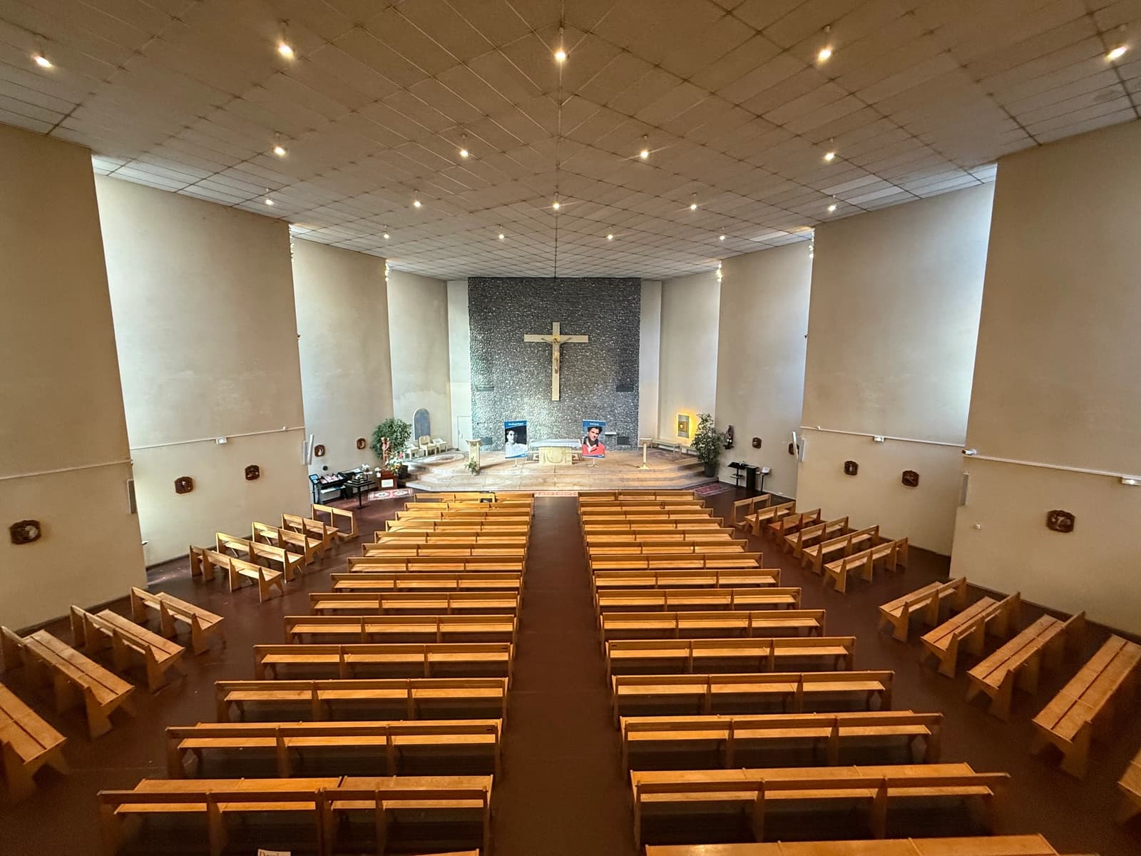 Espace Église - Notre-Dame des Foyers - 0