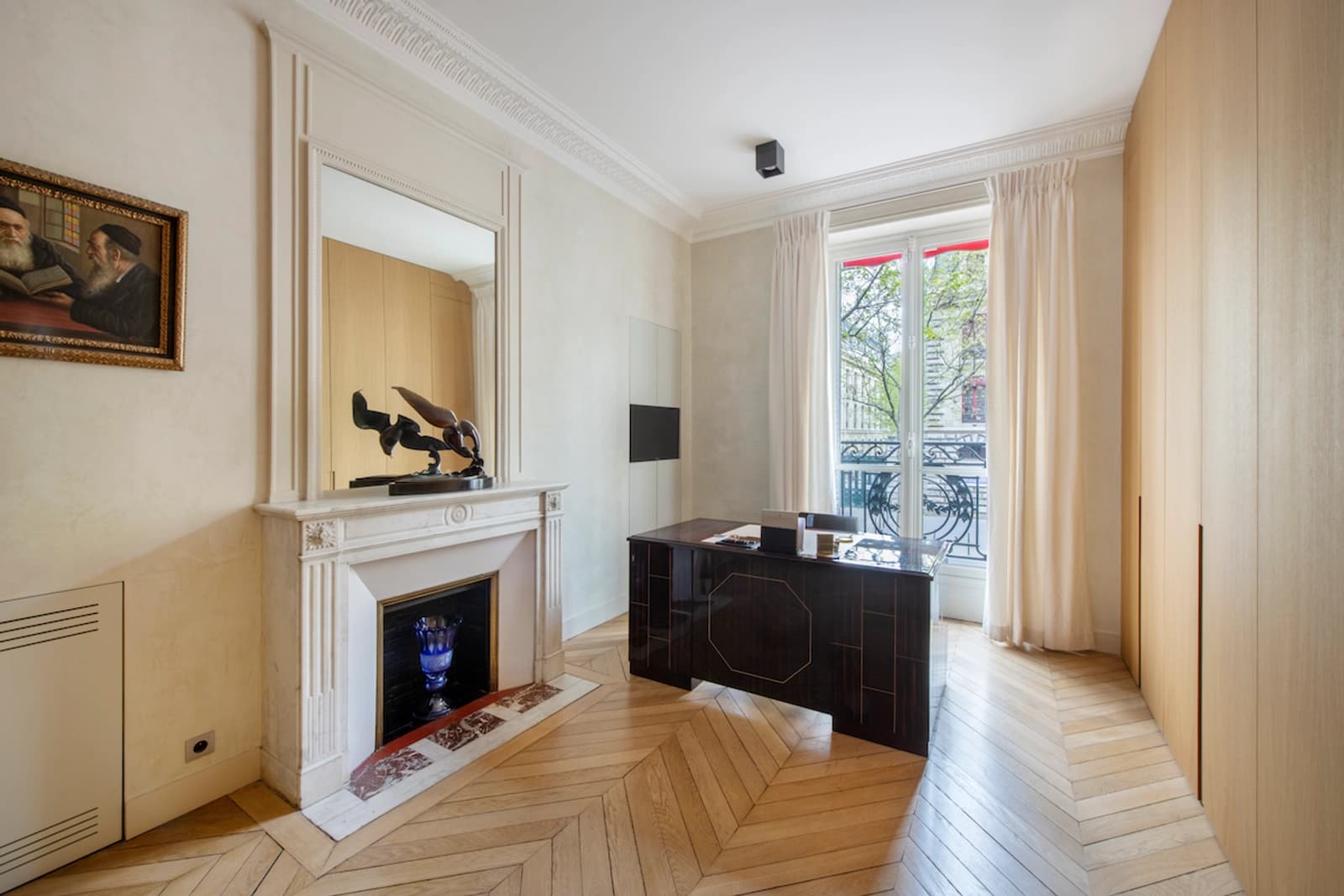 Espace Haussmannien moderne: l'alliance du chic et du design - 4