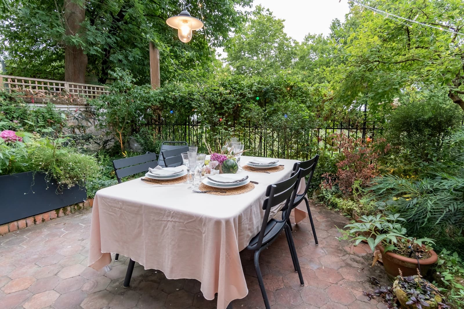 Space Haussmann apartment in Paris with garden - 4