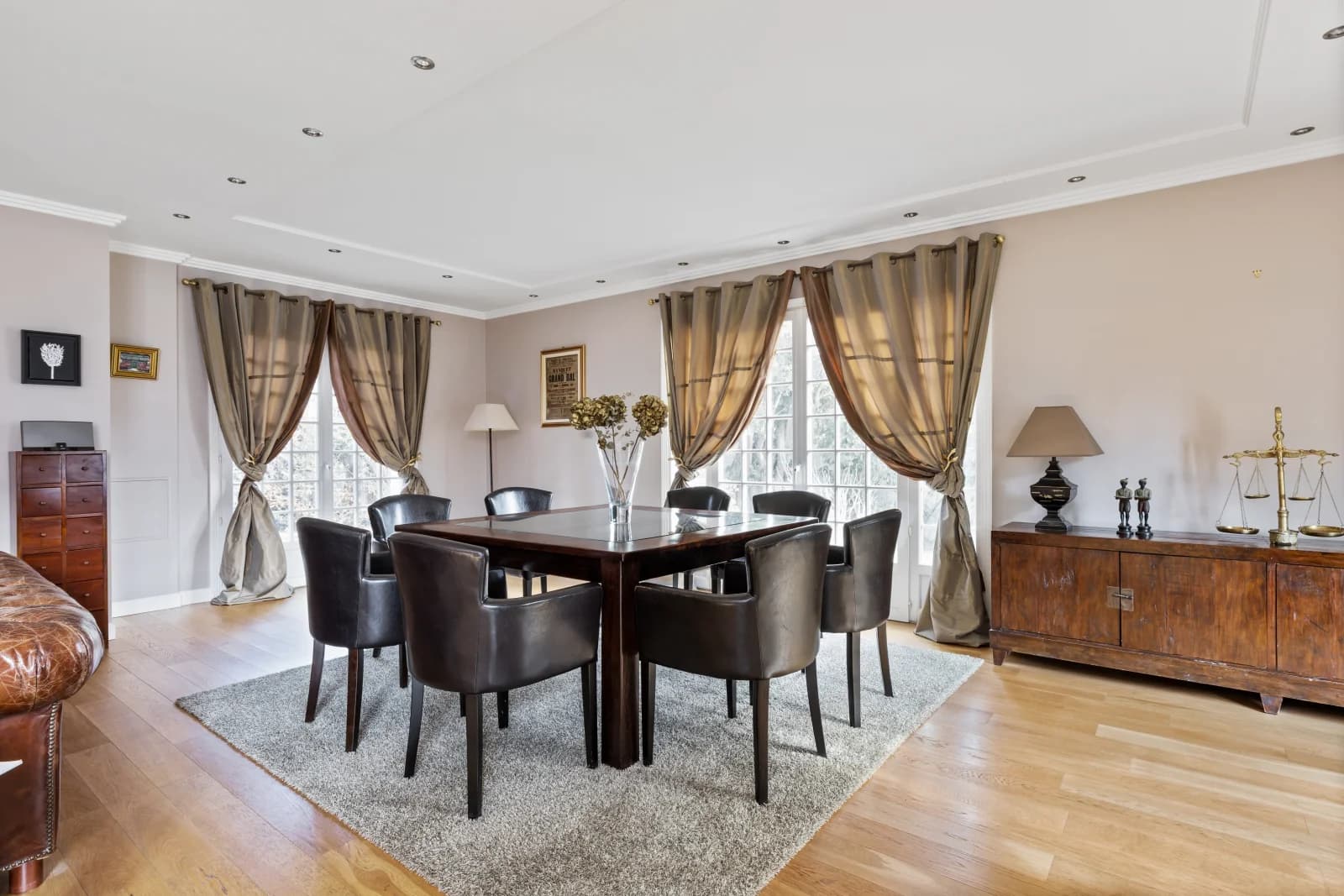 Villa des Chênes Verts: elegancia y naturaleza preservada