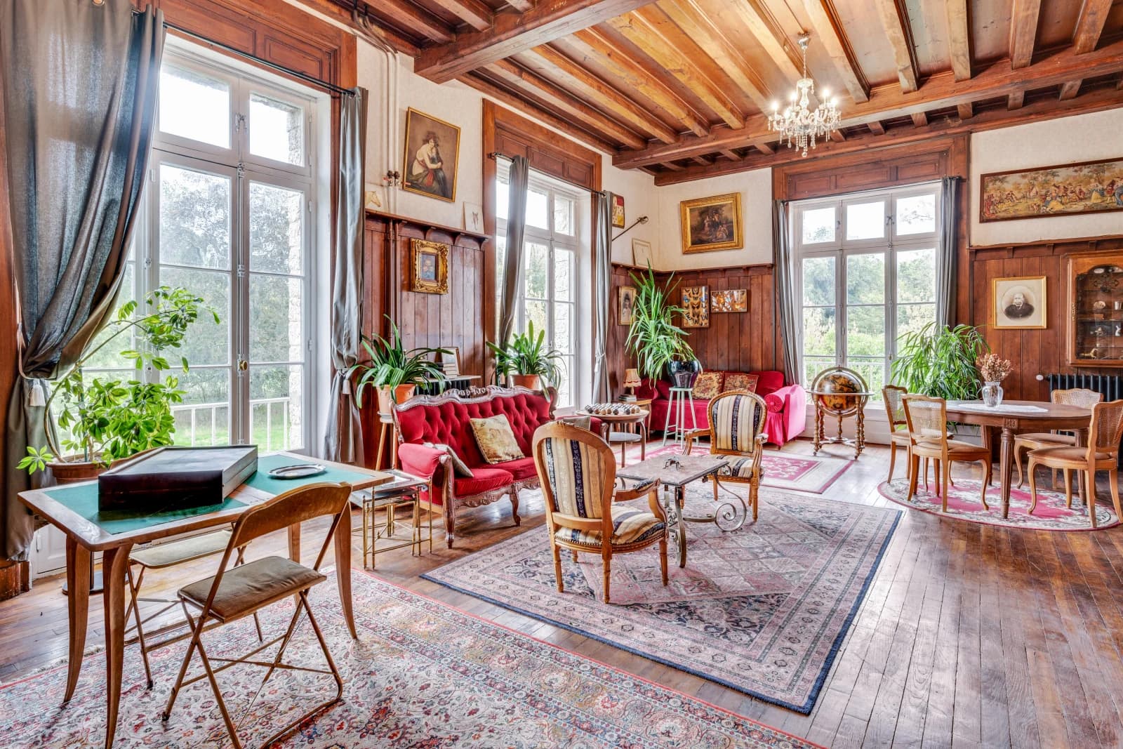 Comedor en Le Manoir St Louis: elegancia e historia le esperan - 1