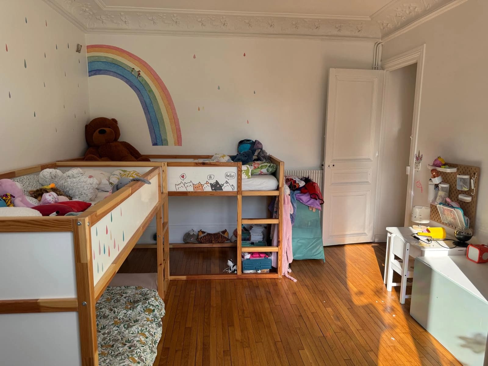 Space Art Nouveau apartment with terrace - Bright, family-friendly film location - 5