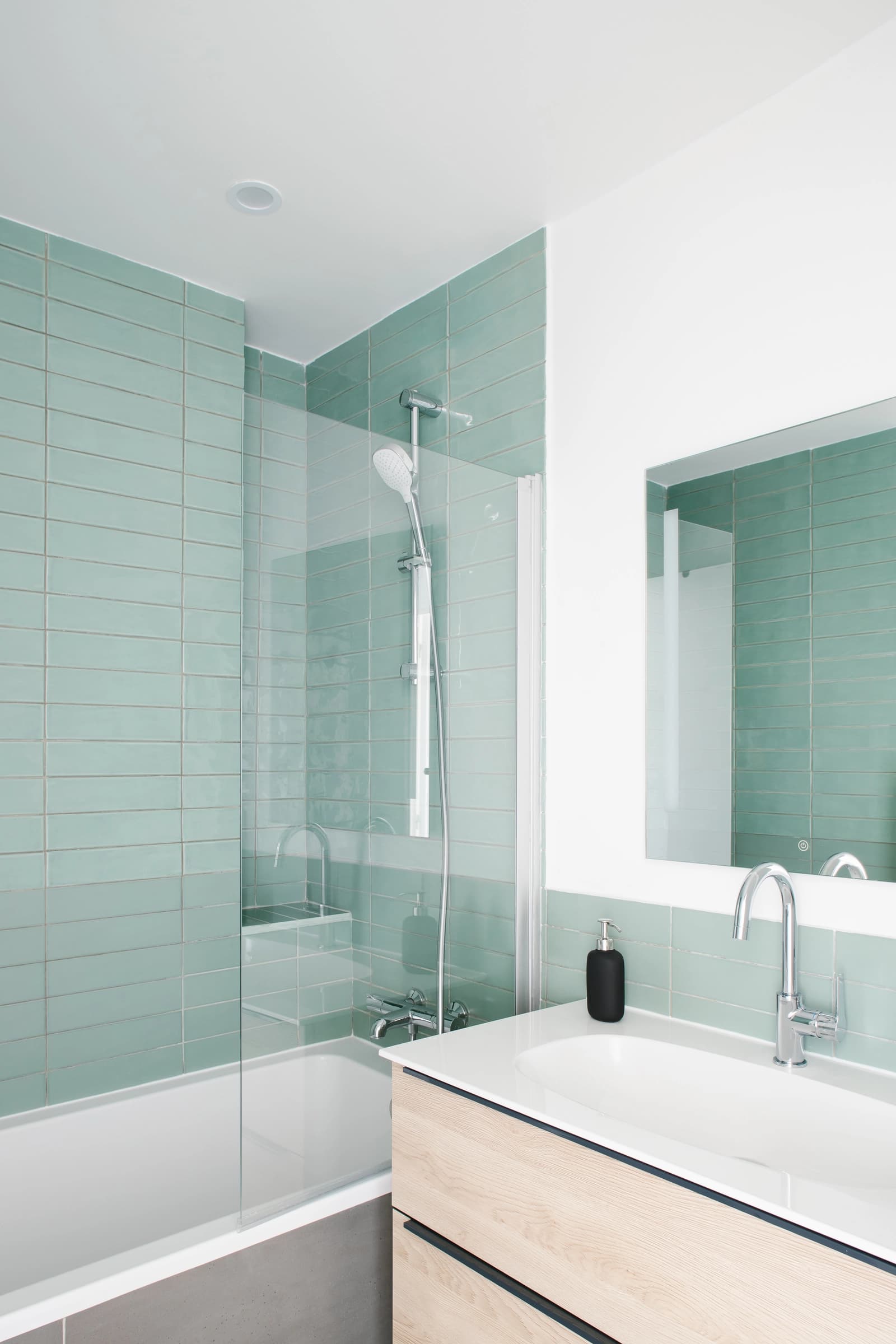 Space Bright modern apartment - 3