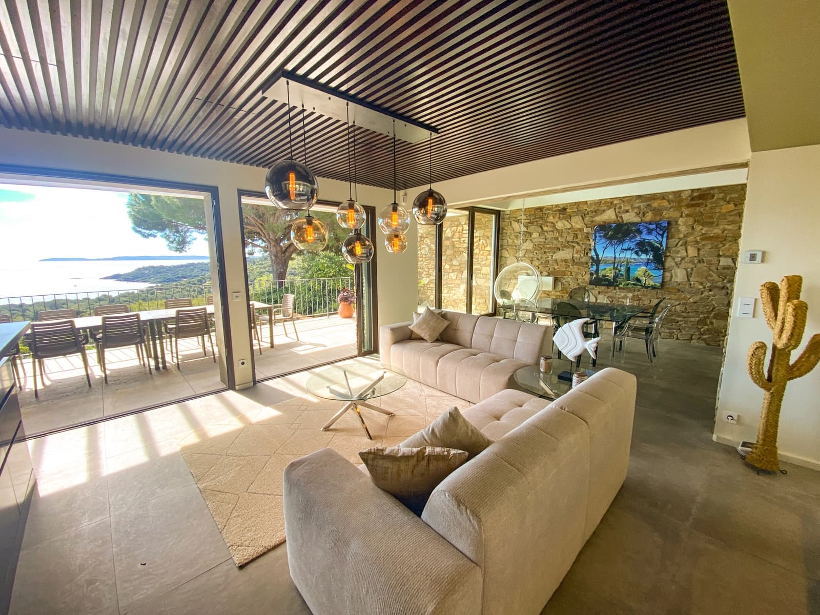 Espace Maison Bormes les Mimosas type année 1970 avec vue mer et piscine - 2