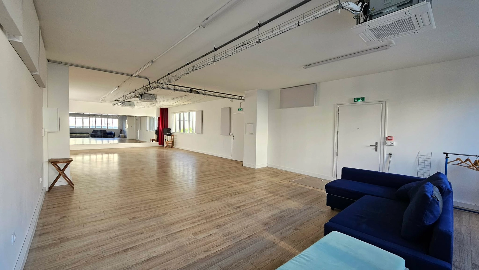 Espace Studio de danse lumineux - 2