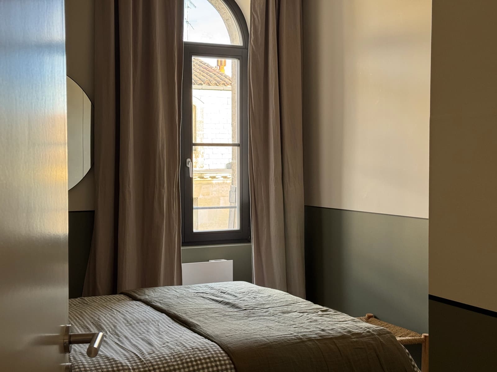 Space Bright contemporary apartment with Golden Triangle charm in Bordeaux - 4