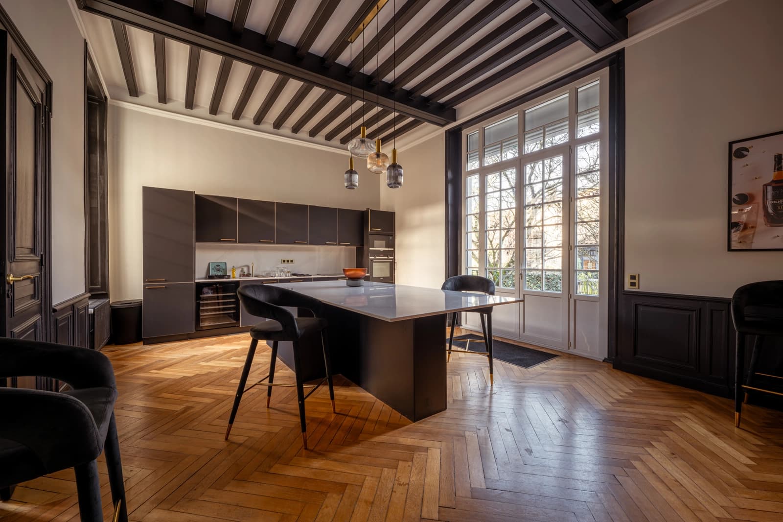 Space Private Mansion in the Heart of Old Cognac - 2