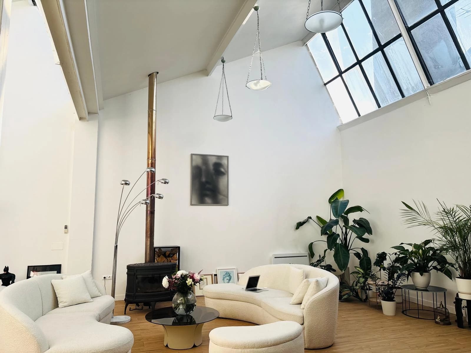 Space An exceptional, inspiring and creative location just 10 minutes from Paris's Saint-Lazare train station. - 0