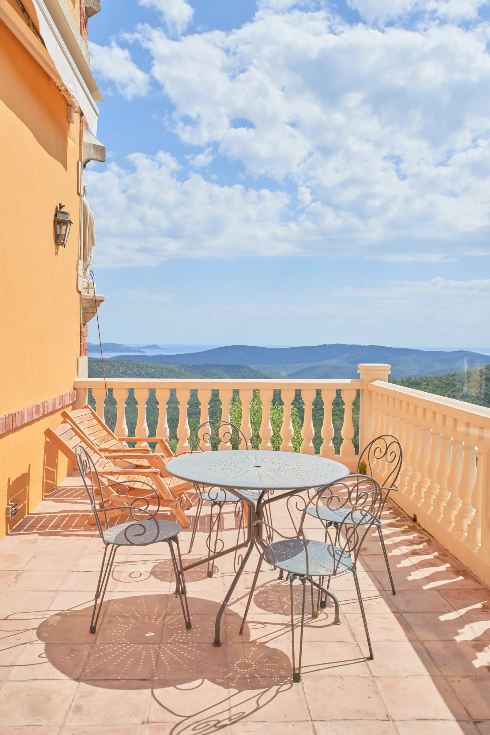 Space Le Chateau de le Mère - 3