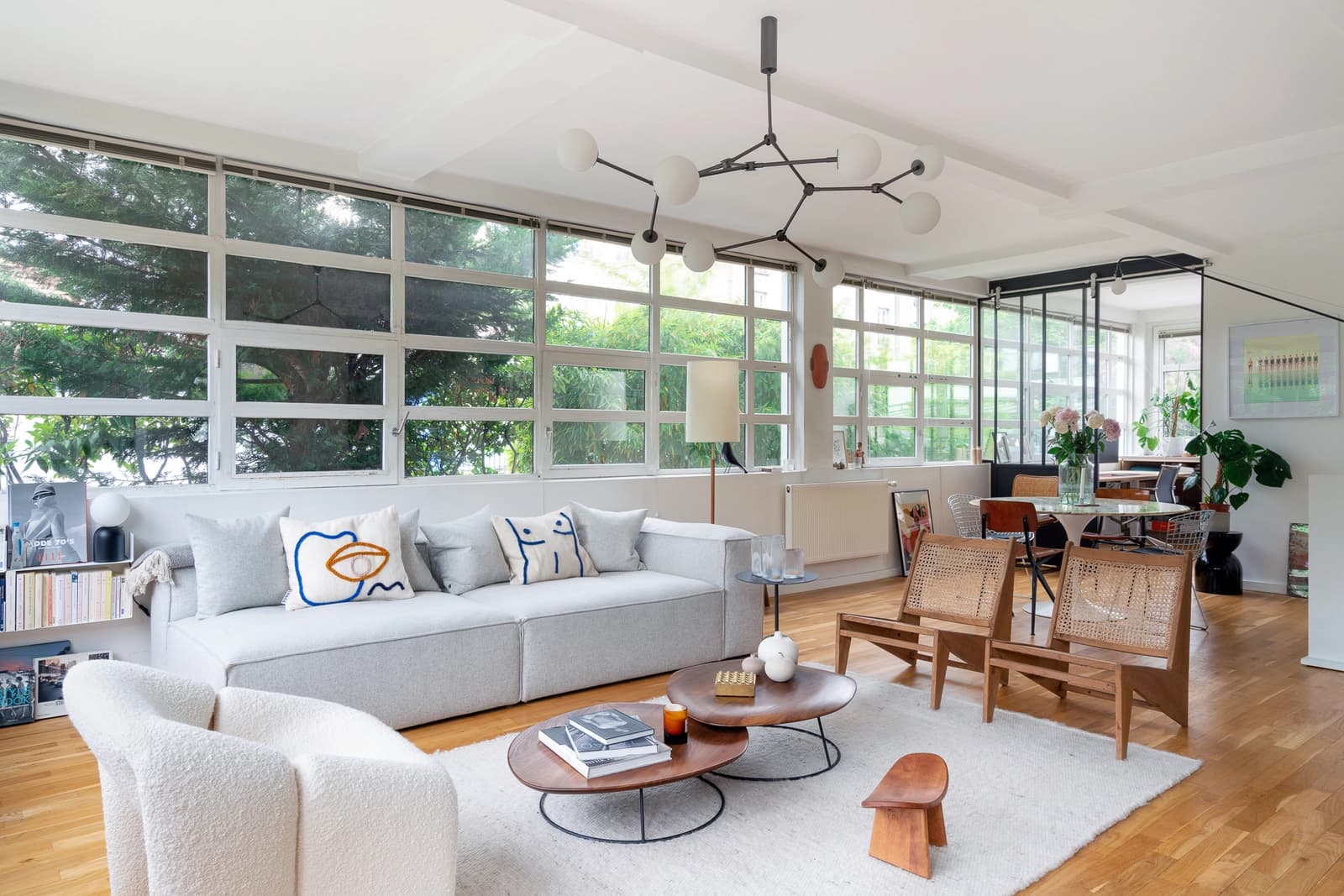 Space Modernist loft in a former Schneider factory - 4