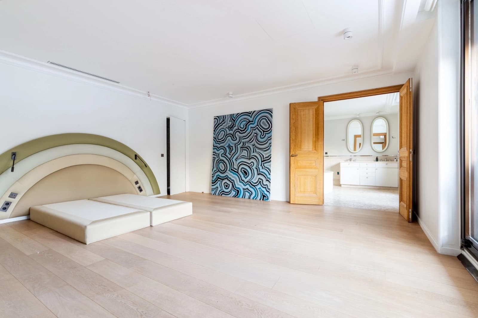 Space Exceptional triplex in a high-end building - 4