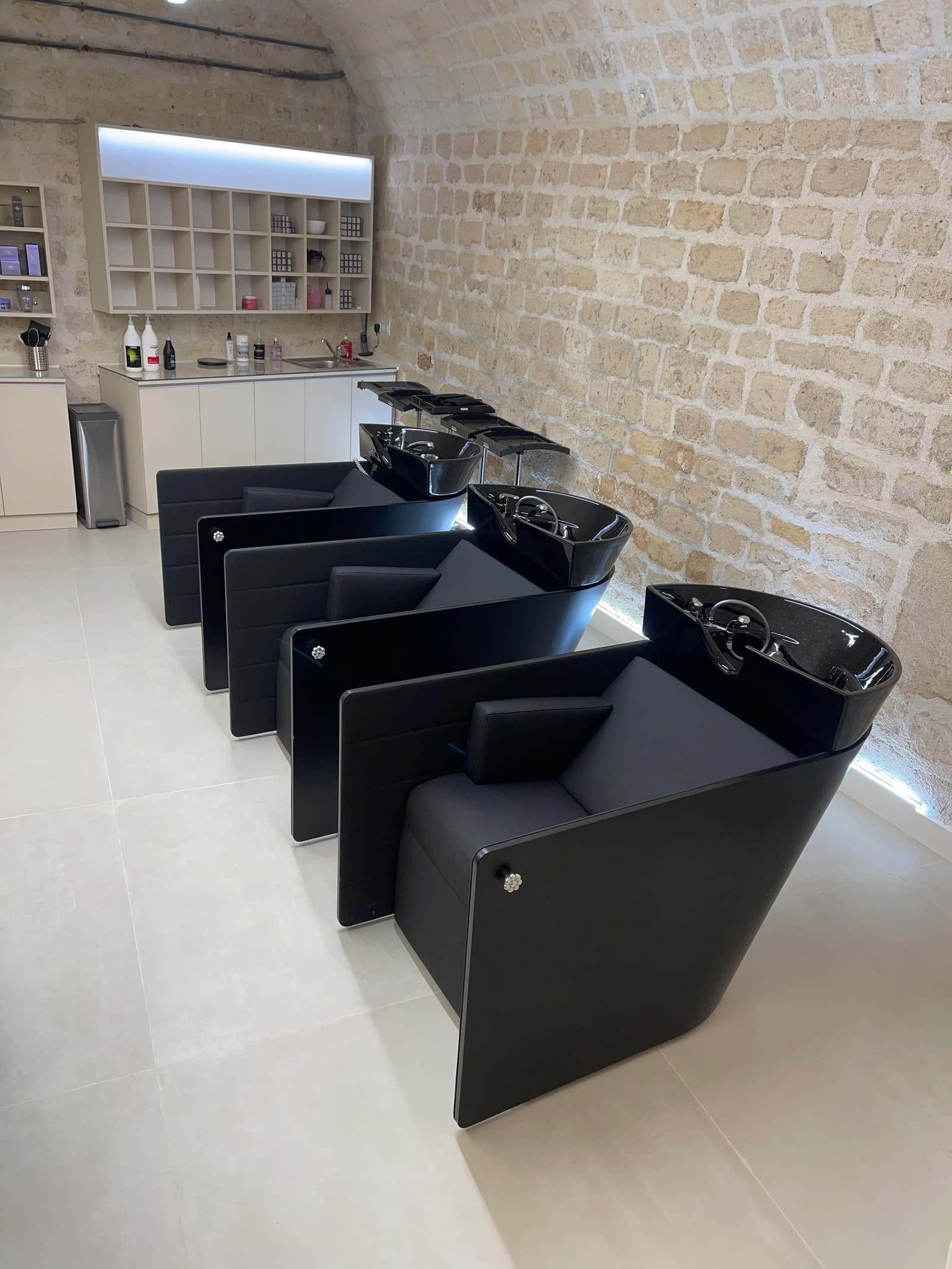 Space Hair salon - 3