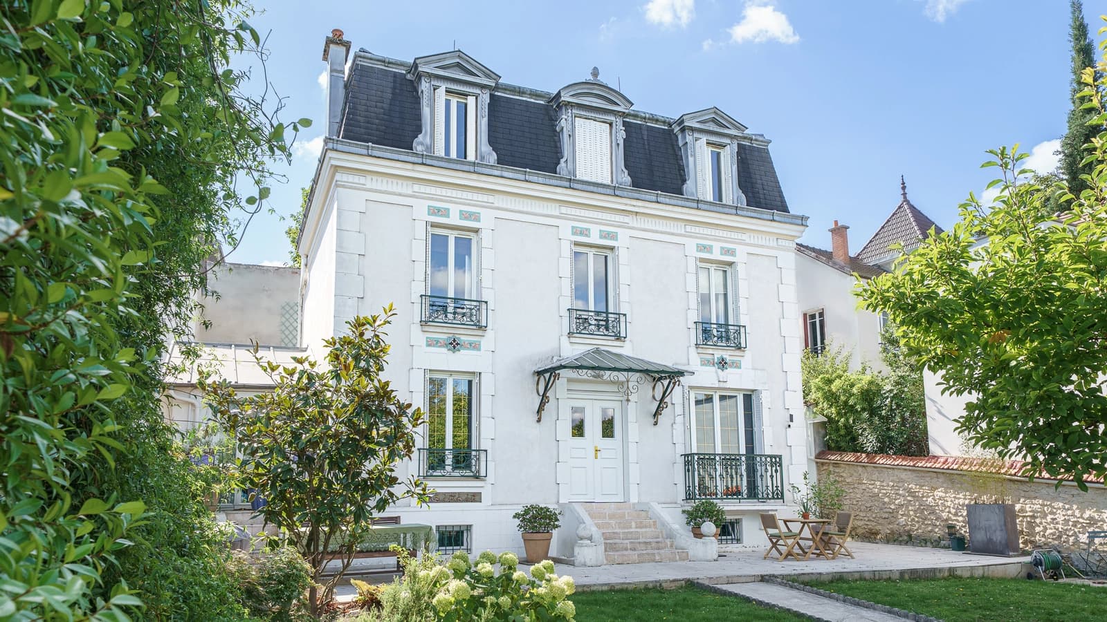 Space Beautiful villa on the edge of the Marne with large garden - 0