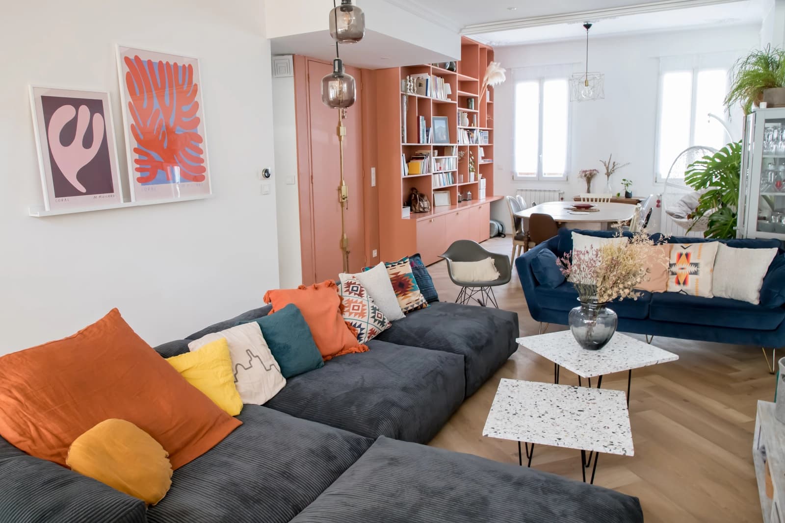Sala en Vasta residencia colorida (PMC), un lugar lleno de vida - 0