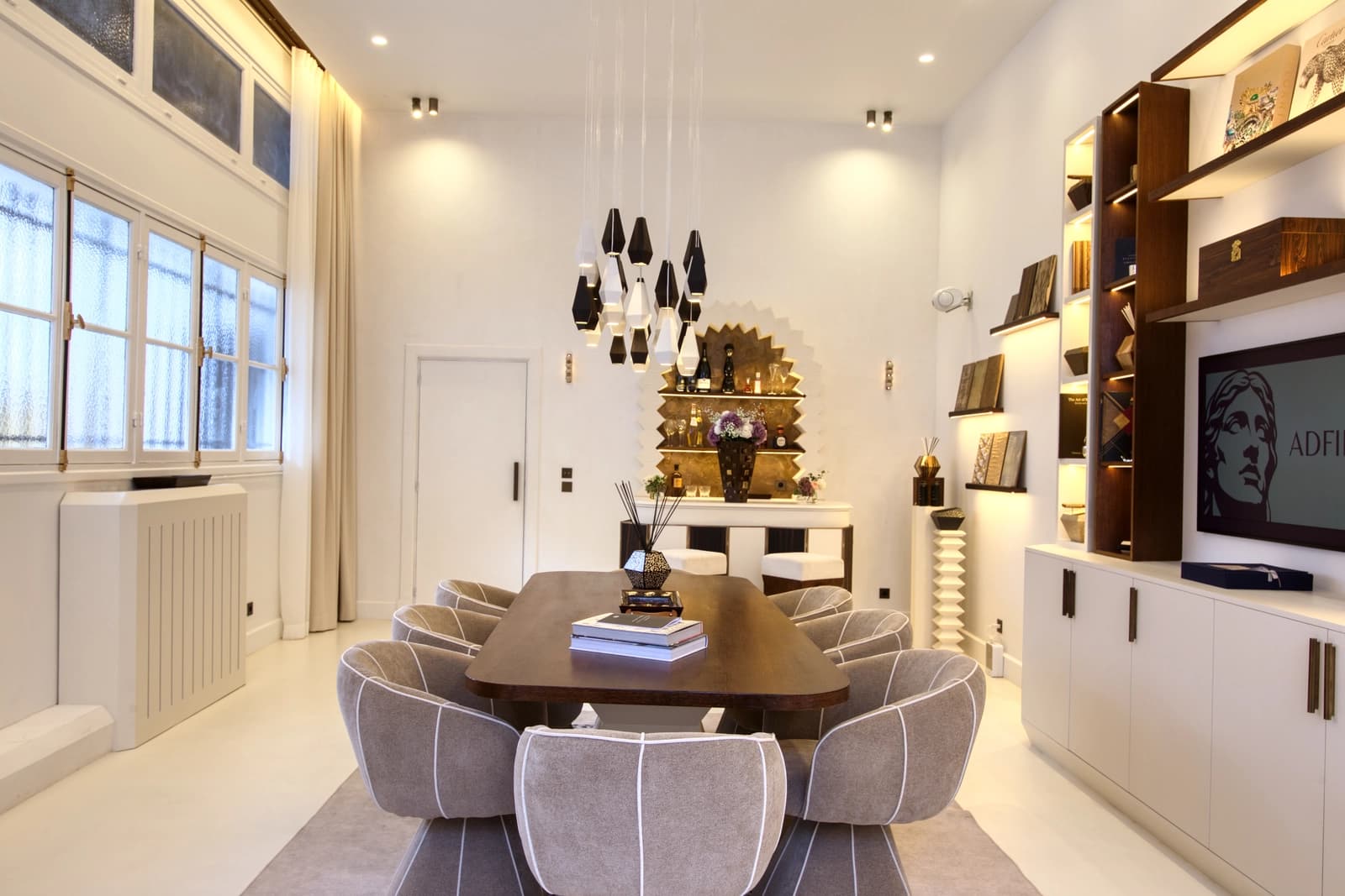Space An exceptional showroom on the outskirts of Paris - 0