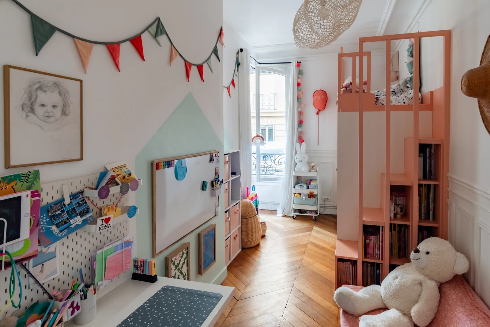 Space Haussmannian Family Apartment - 4