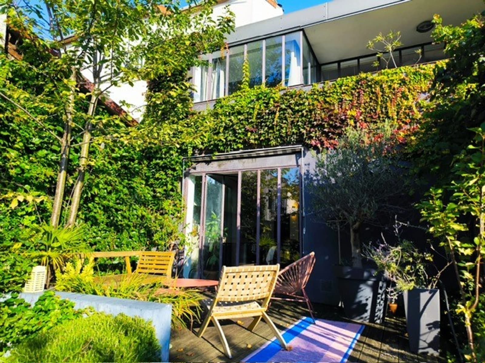 Space Renovated architect-designed house with large garden - 4
