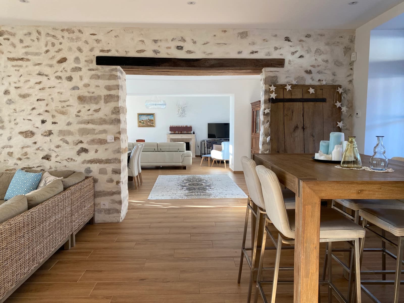 Space Elegant, authentic farmhouse 1 hour from Paris - 3
