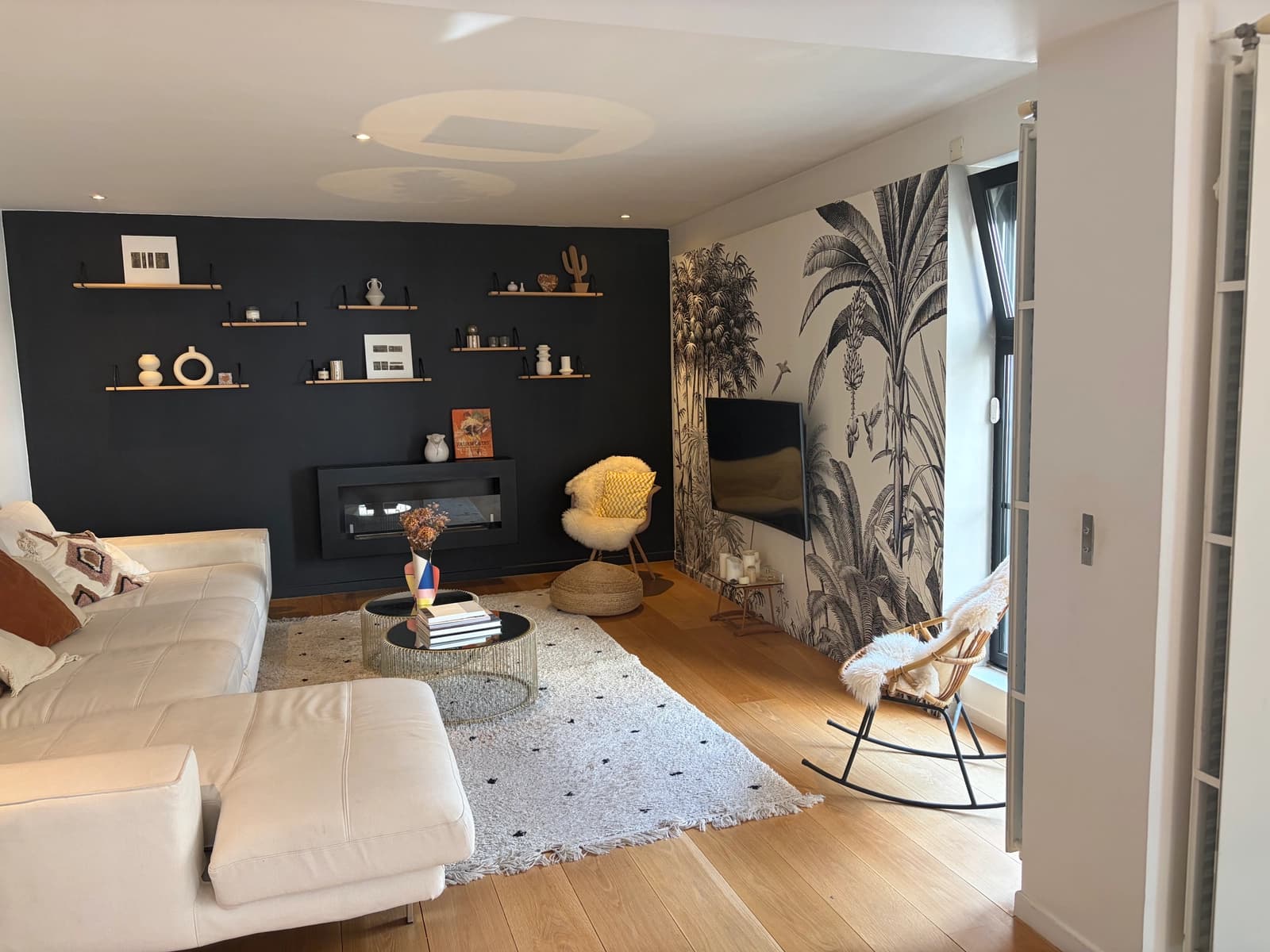 Space Architect-designed triplex loft of 185 m² – Exceptional volumes, natural light, terrace & patio - 4