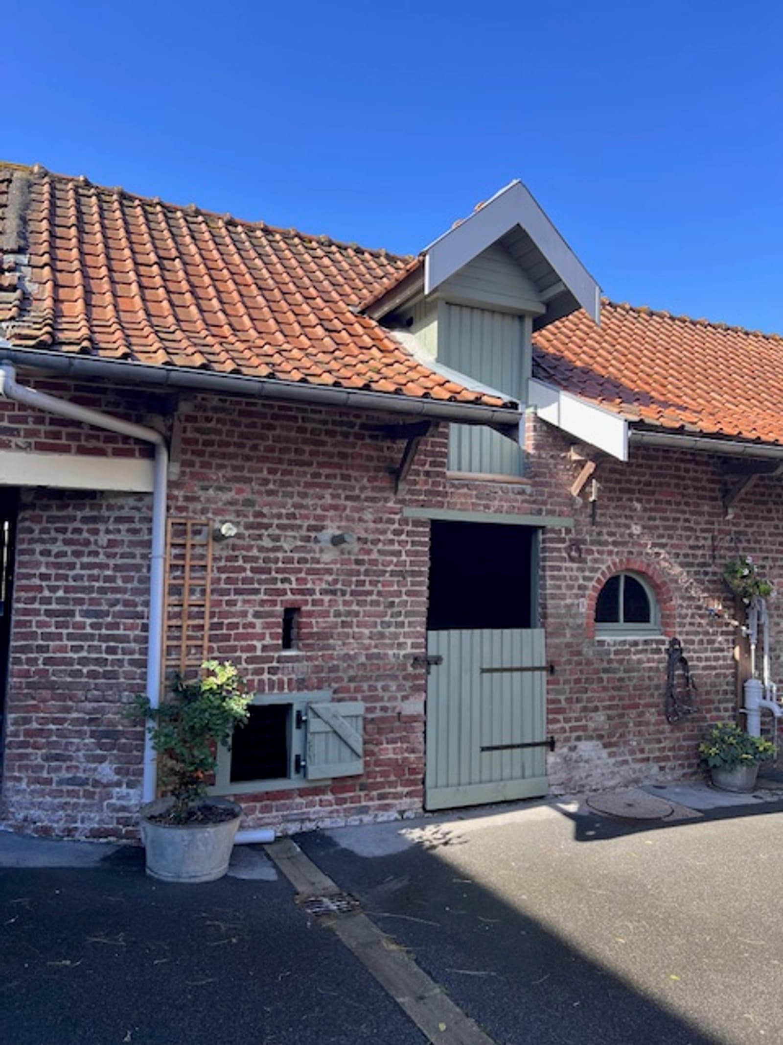 Espace Corps de ferme avec piscine - 1