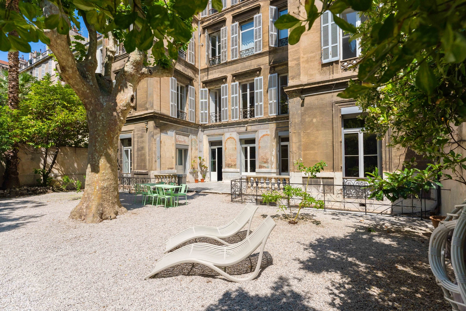 Espace Cour intérieure et jardin à Marseille - 4