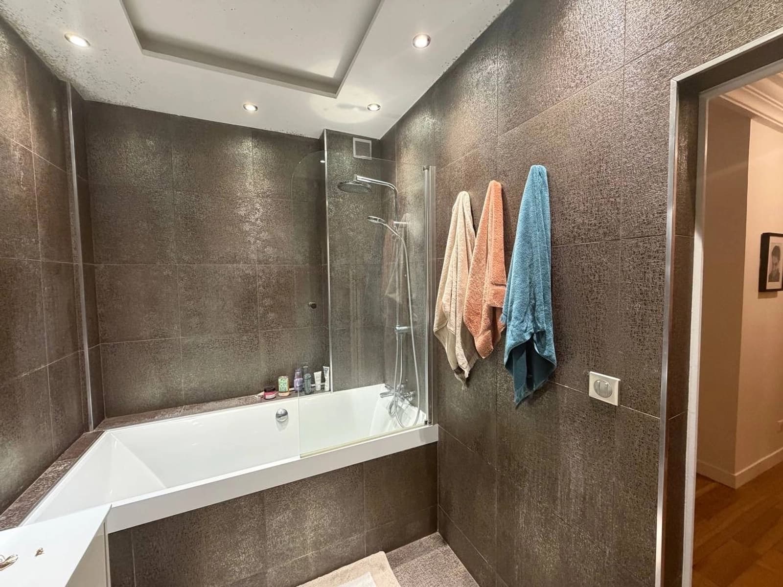 Space Spacious and bright apartment in the heart of Levallois - 4