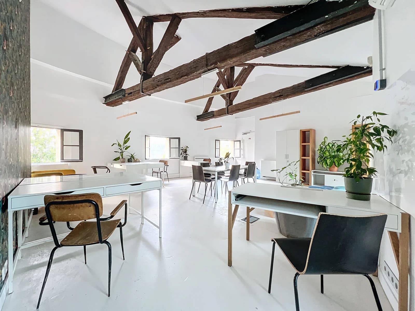 Space Charming office in the heart of La Rotonde! - 1